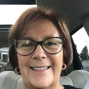 Meet your Posher, Vickie